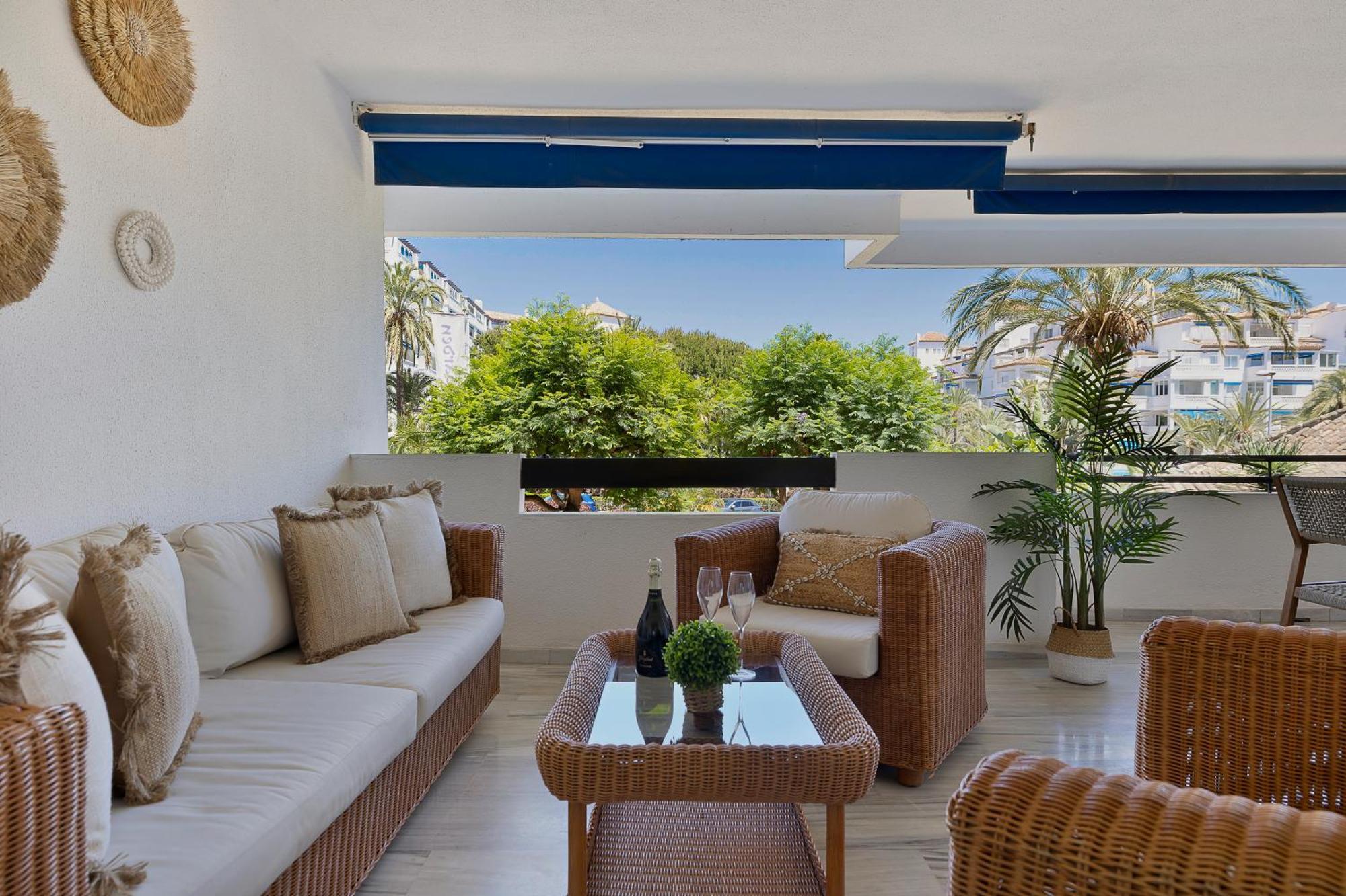 2 Bedroom Apartment In Medina Garden - Puerto Banus Marbella Exterior foto